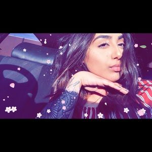 Meet your Posher, Nicole